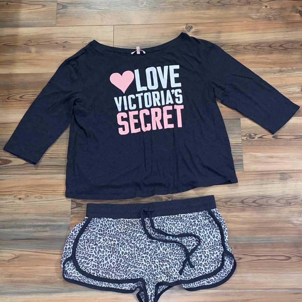 Victorias Secret Pink & Gray PJ Set Size Large Pajamas Shorts & T-Shirt Set